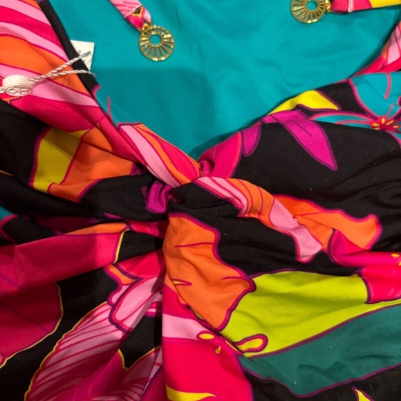 Trina Turk Solar  Flare Convertible Back One Piece Swimsuit - Size 12 - NWT - Picture 4 of 5